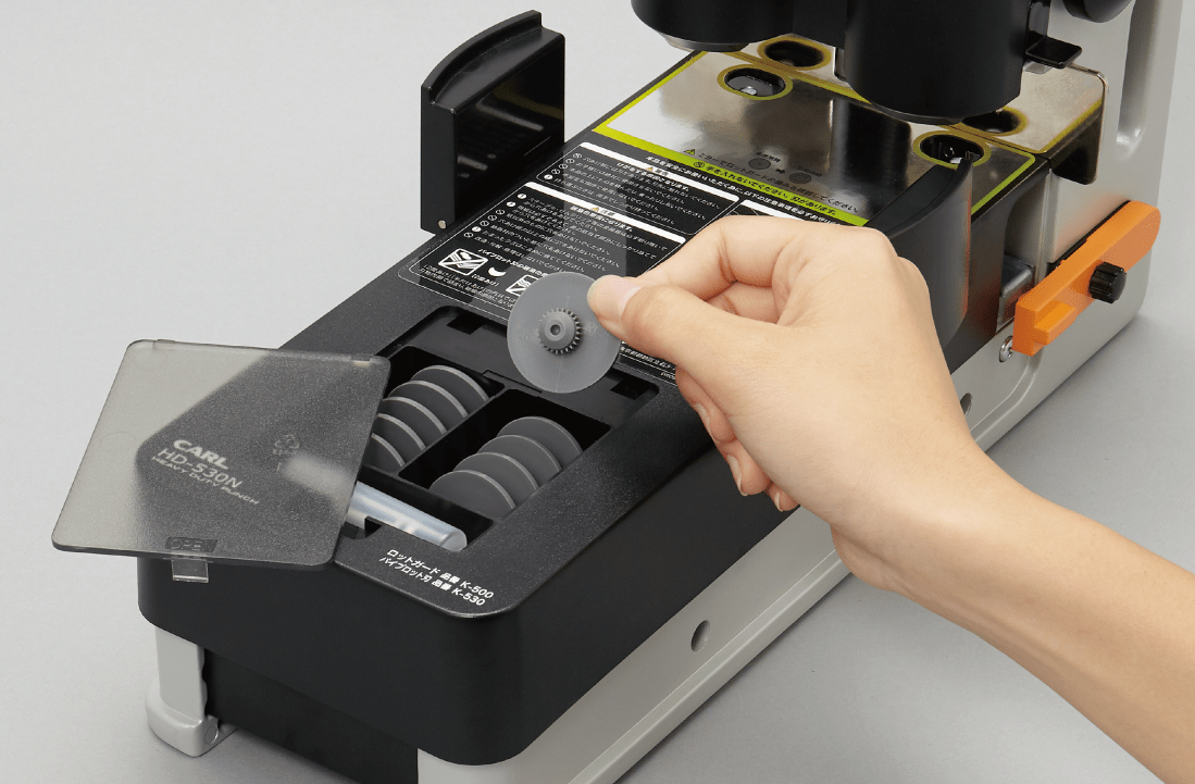 Carl Heavy Duty 2Hole Punch HD530N Kuching Sincere